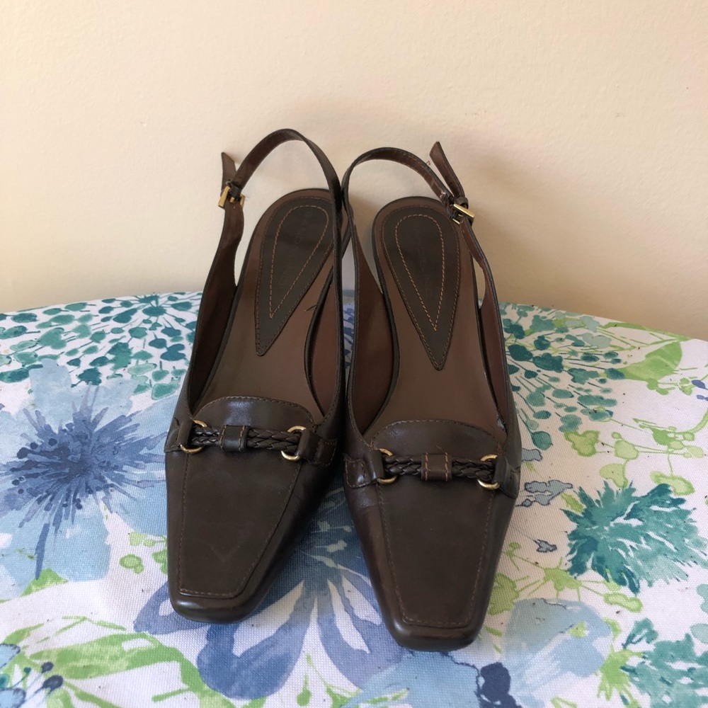 Bandolino Brown Slingback Heel